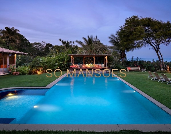 Casa em Terreno Privilegiado de 567 m² à Venda com 4 Suítes e Vista para o Mar no Condomínio Pedro Grande - Bahia, Trancoso - BA