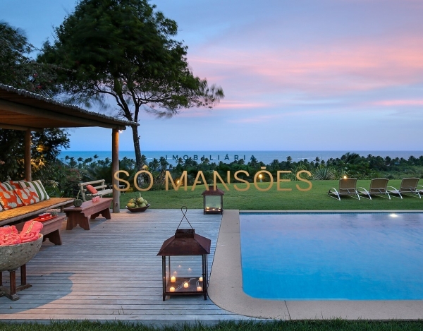 Casa em Terreno Privilegiado de 567 m² à Venda com 4 Suítes e Vista para o Mar no Condomínio Pedro Grande - Bahia, Trancoso - BA