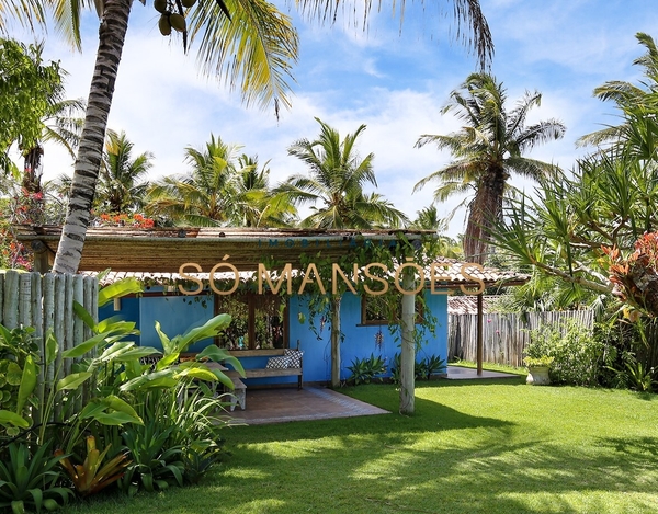 Casa com vista espetacular à venda no condomínio Pedro Grande - Trancoso/BA.