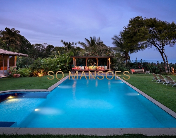 Casa com vista espetacular à venda no condomínio Pedro Grande - Trancoso/BA.