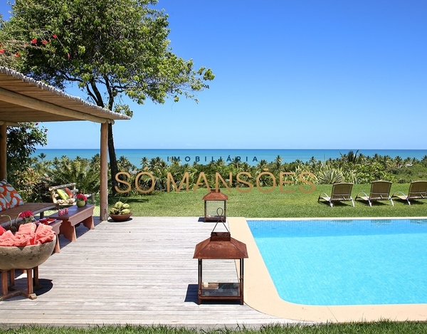 Casa com vista espetacular à venda no condomínio Pedro Grande - Trancoso/BA.