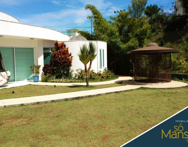 CASA DE 525m² À VENDA NO CONDOMÍNIO VALE DOS CRISTAIS