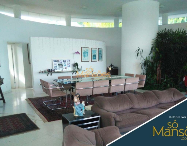 CASA DE 525m² À VENDA NO CONDOMÍNIO VALE DOS CRISTAIS