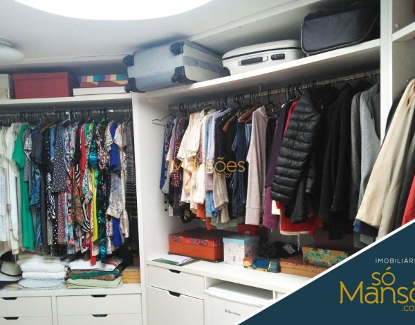 CASA DE 525m² À VENDA NO CONDOMÍNIO VALE DOS CRISTAIS