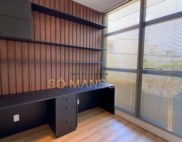 CASA LINEAR DE 4 SUÍTES À VENDA NO ALPHAVILLE - UM LUXO AO SEU ALCANCE