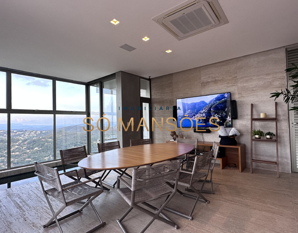 CASA COM VISTA MAGNÍFICA A VENDA NO CONDOMÍNIO RIVIERA