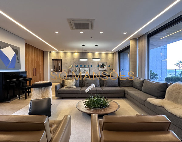 CASA COM VISTA MAGNÍFICA A VENDA NO CONDOMÍNIO RIVIERA