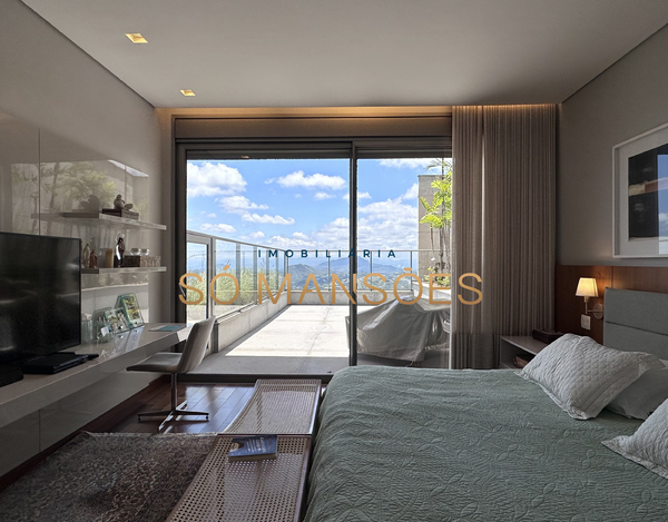 CASA COM VISTA MAGNÍFICA A VENDA NO CONDOMÍNIO RIVIERA