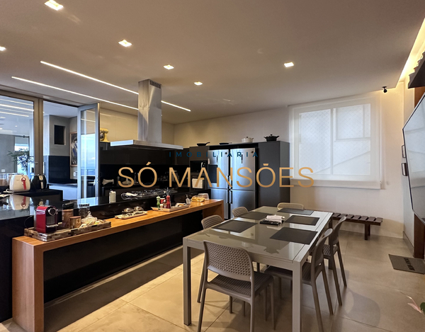 CASA COM VISTA MAGNÍFICA A VENDA NO CONDOMÍNIO RIVIERA