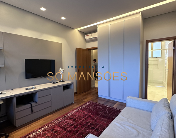 CASA COM VISTA MAGNÍFICA A VENDA NO CONDOMÍNIO RIVIERA