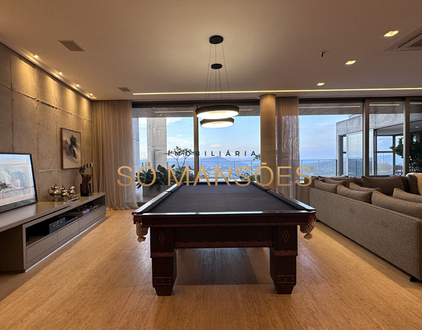 CASA COM VISTA MAGNÍFICA A VENDA NO CONDOMÍNIO RIVIERA