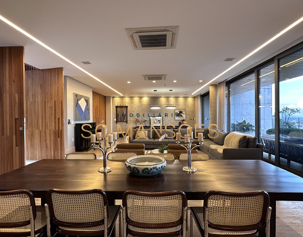 CASA COM VISTA MAGNÍFICA A VENDA NO CONDOMÍNIO RIVIERA