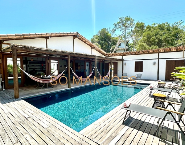 Bela casa à venda no Outeiro das Brisas - Trancoso/BA. 
