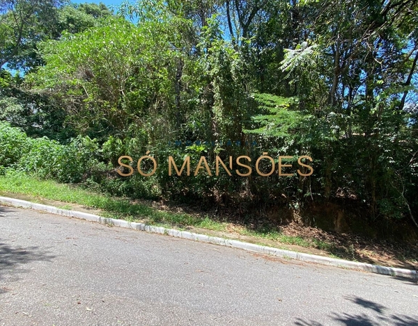 LOTE DE 675m², À VENDA NO CONDOMÍNIO LE COTTAGE 