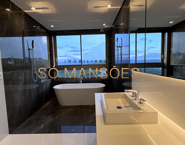 SUPER EXCLUSIVIDADE SÓ MANSÕES. CASA COM VISTA MAGNÍFICA A VENDA NO VALE DOS CRISTAIS.