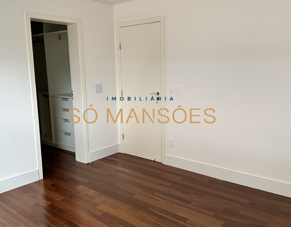 ESPLENDOROSA RESIDÊNCIA NO ALPHAVILLE À VENDA - VISTA PRIVILEGIADA PARA A LAGOA