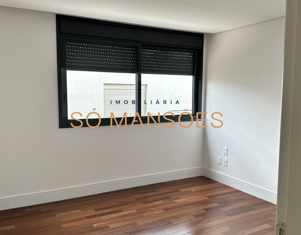 ESPLENDOROSA RESIDÊNCIA NO ALPHAVILLE À VENDA - VISTA PRIVILEGIADA PARA A LAGOA