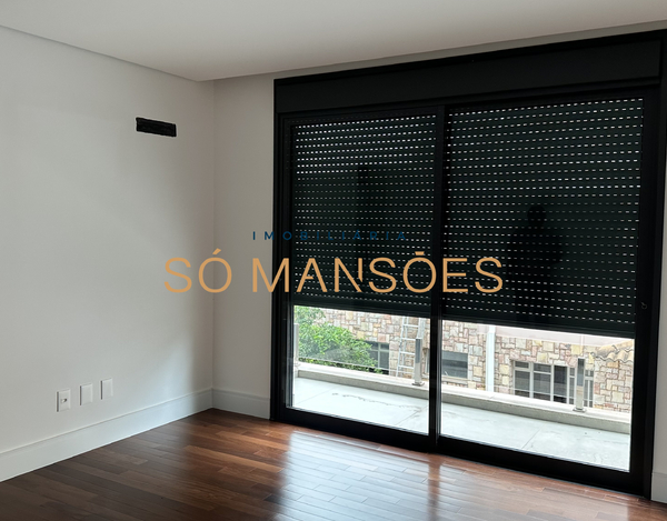 ESPLENDOROSA RESIDÊNCIA NO ALPHAVILLE À VENDA - VISTA PRIVILEGIADA PARA A LAGOA