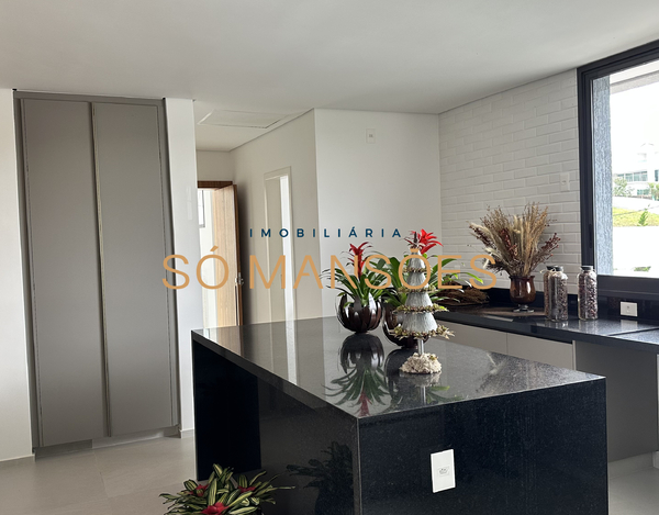 ESPLENDOROSA RESIDÊNCIA NO ALPHAVILLE À VENDA - VISTA PRIVILEGIADA PARA A LAGOA