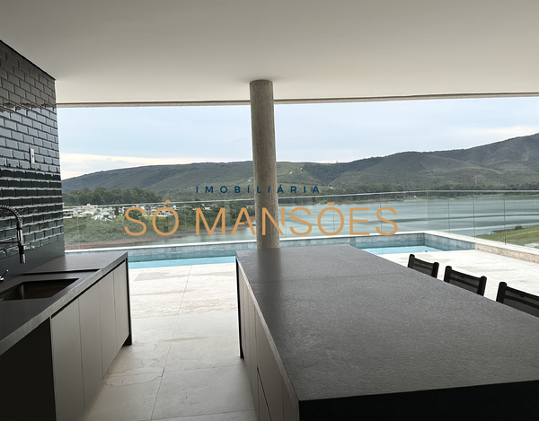 ESPLENDOROSA RESIDÊNCIA NO ALPHAVILLE À VENDA - VISTA PRIVILEGIADA PARA A LAGOA