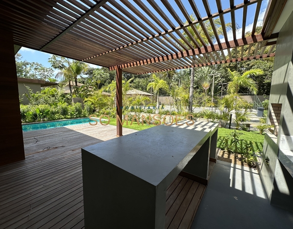 Casa à venda no condomínio Fálesia em Arraial D'Ajuda/BA.