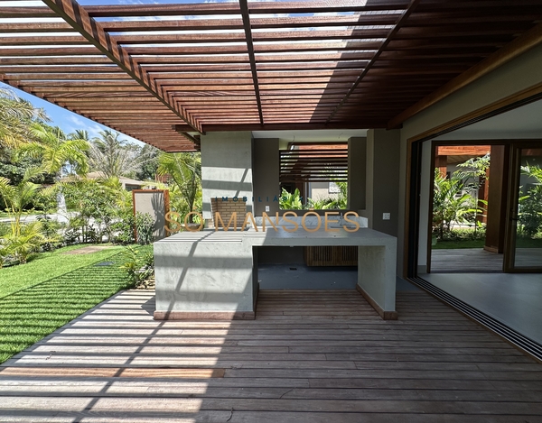 Casa à venda no condomínio Fálesia em Arraial D'Ajuda/BA.