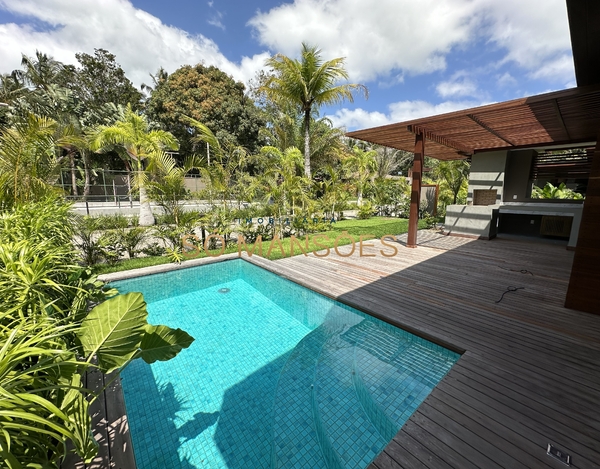 Casa à venda no condomínio Fálesia em Arraial D'Ajuda/BA.