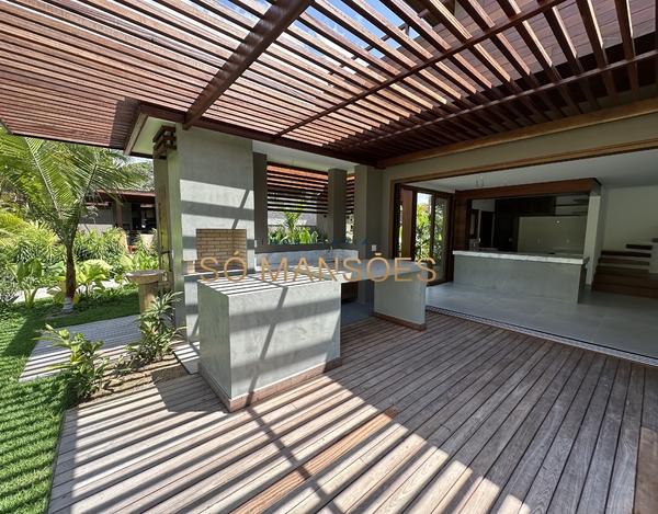 Casa à venda no condomínio Fálesia em Arraial D'Ajuda/BA.