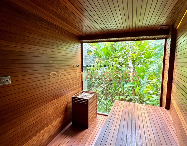 Linda casa com vista mar à venda no Alto da Mucugê - Arraial D'Ajuda/BA.