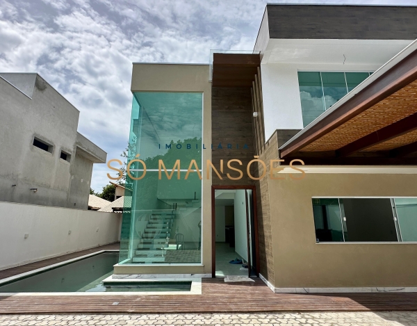 Casa Espaçosa de 187 m² à Venda com 4 Suítes e Espaço Gourmet no Condomínio Nenhum, Arraial d'Ajuda - BA