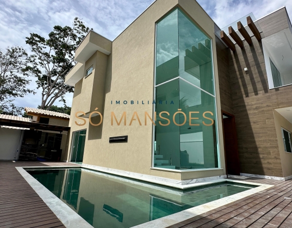 Casa Espaçosa de 187 m² à Venda com 4 Suítes e Espaço Gourmet no Condomínio Nenhum, Arraial d'Ajuda - BA