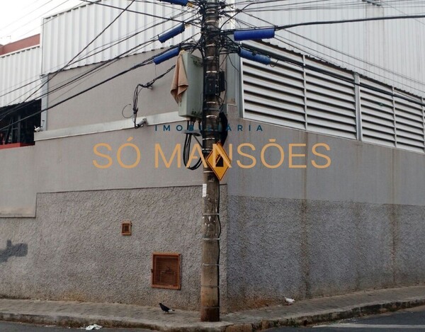 EXCELENTE GALPÃO COMERCIAL DE 800M²