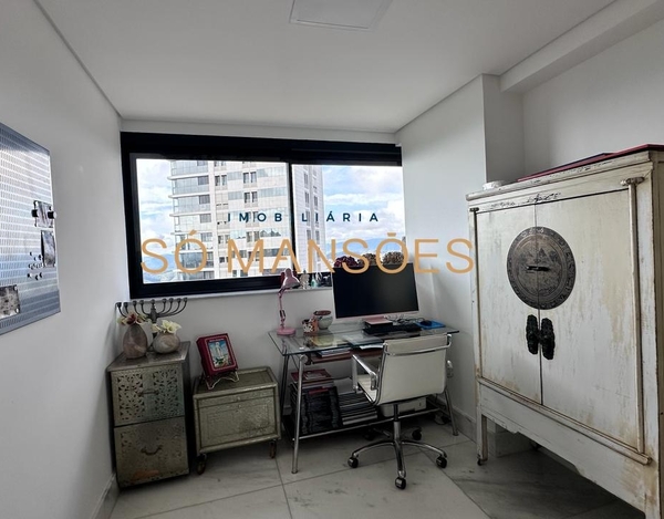 COBERTURA COM 4 QUARTOS E 380 M² COM VISTA 360º NO VILA DA SERRA NOVA LIMA!