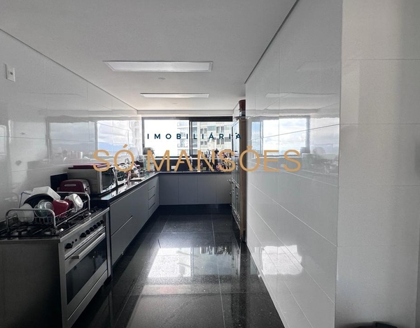 COBERTURA COM 4 QUARTOS E 380 M² COM VISTA 360º NO VILA DA SERRA NOVA LIMA!