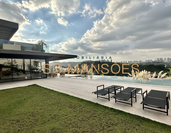 Casa Exclusiva de 567 m² à Venda com 4 Suítes e Vista Espetacular no Vale dos Cristais, Nova Lima - MG
