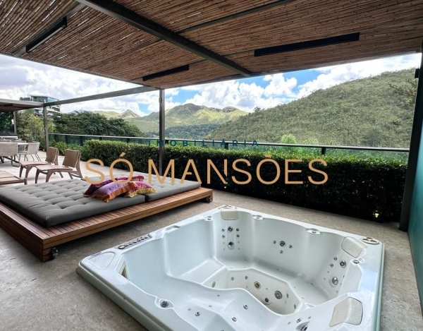 Apartamento de Luxo de 894 m² à Venda com 5 Suítes e Vista Definitiva no Vale dos Cristais, Nova Lima - MG
