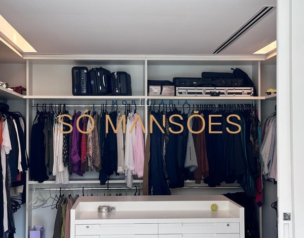 TRIPLEX : 894 M² DE ELEGÂNCIA E CONFORTO NO VALE DOS CRISTAIS