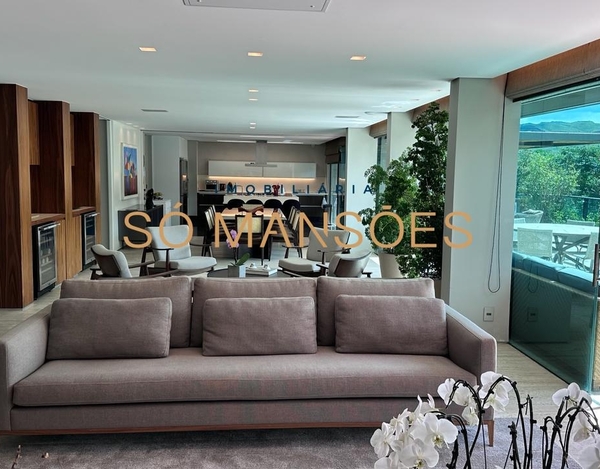 TRIPLEX : 894 M² DE ELEGÂNCIA E CONFORTO NO VALE DOS CRISTAIS