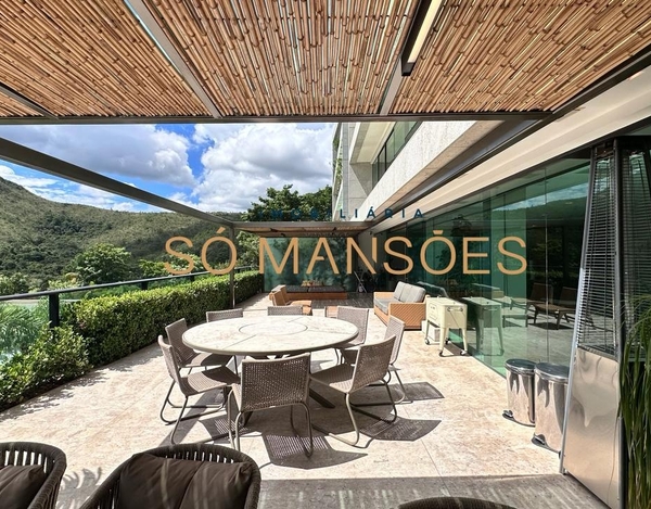 TRIPLEX : 894 M² DE ELEGÂNCIA E CONFORTO NO VALE DOS CRISTAIS