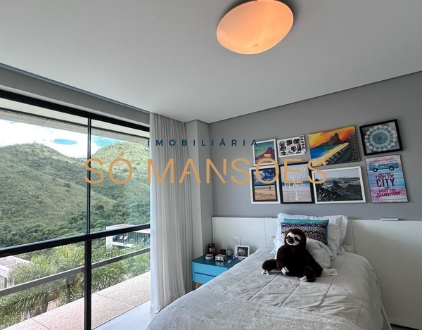 TRIPLEX : 894 M² DE ELEGÂNCIA E CONFORTO NO VALE DOS CRISTAIS