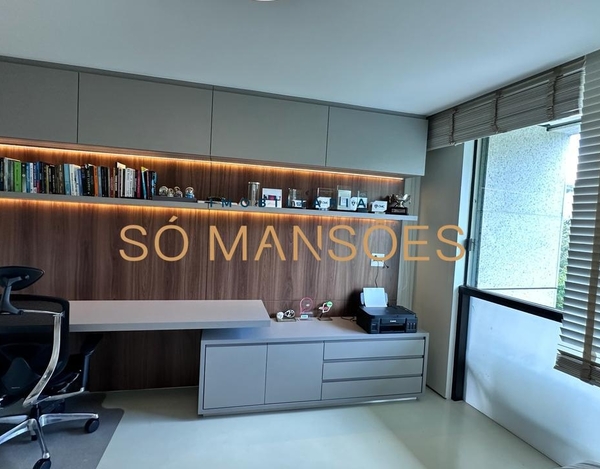 TRIPLEX : 894 M² DE ELEGÂNCIA E CONFORTO NO VALE DOS CRISTAIS