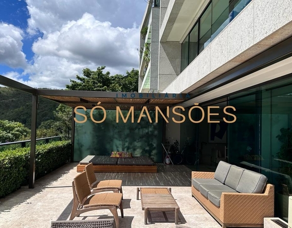 TRIPLEX : 894 M² DE ELEGÂNCIA E CONFORTO NO VALE DOS CRISTAIS