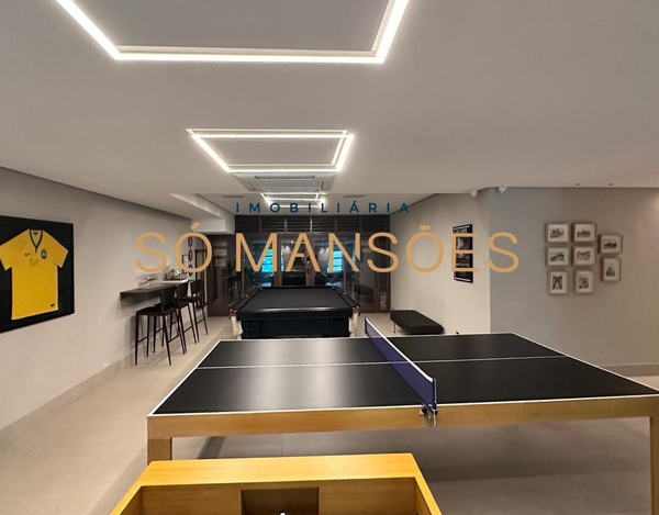 TRIPLEX : 894 M² DE ELEGÂNCIA E CONFORTO NO VALE DOS CRISTAIS