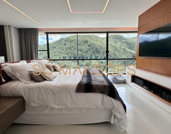 TRIPLEX : 894 M² DE ELEGÂNCIA E CONFORTO NO VALE DOS CRISTAIS