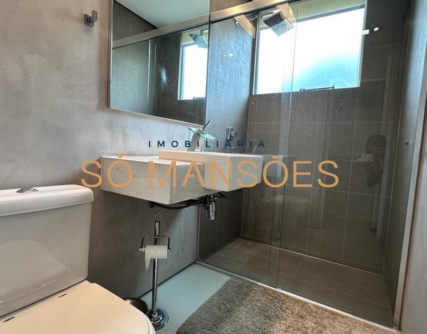 TRIPLEX : 894 M² DE ELEGÂNCIA E CONFORTO NO VALE DOS CRISTAIS