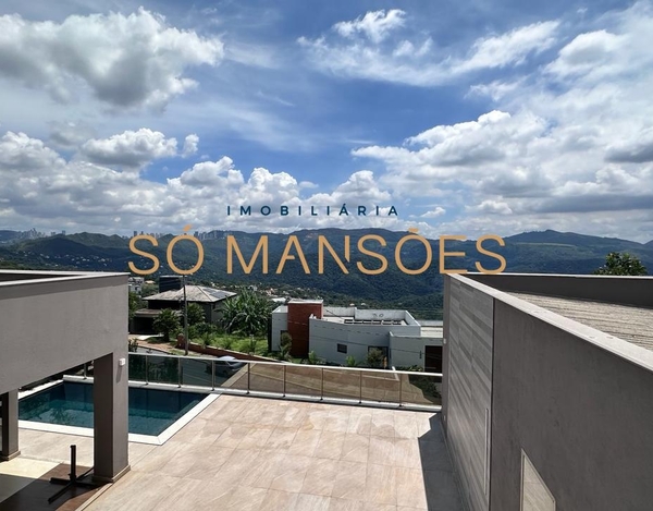 RESIDÊNCIA DE 359 M² COM VISTA ESPETACULAR NO MIRANTE DA MATA