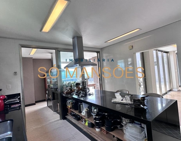 RESIDÊNCIA DE 359 M² COM VISTA ESPETACULAR NO MIRANTE DA MATA