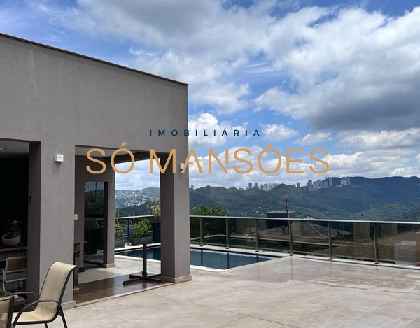 RESIDÊNCIA DE 359 M² COM VISTA ESPETACULAR NO MIRANTE DA MATA