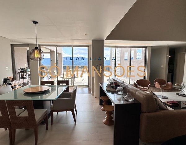 RESIDÊNCIA DE 359 M² COM VISTA ESPETACULAR NO MIRANTE DA MATA