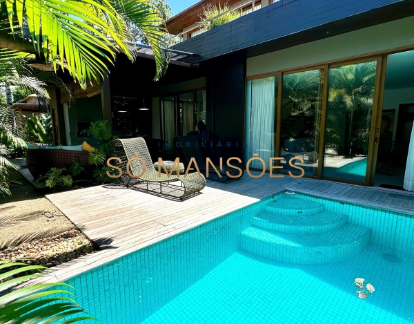 Casa de Luxo de 252 m² à Venda com 4 Suítes e Vista para o Mar no Falésia, Arraial d'Ajuda - BA